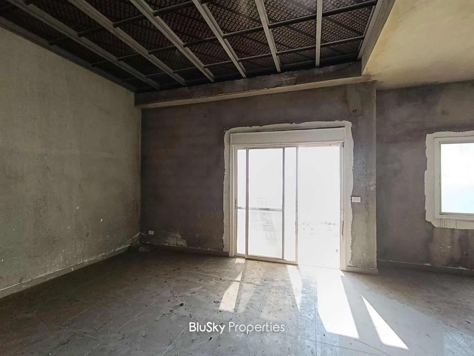 Duplex 270m² Terrace for Sale in Oqaibe