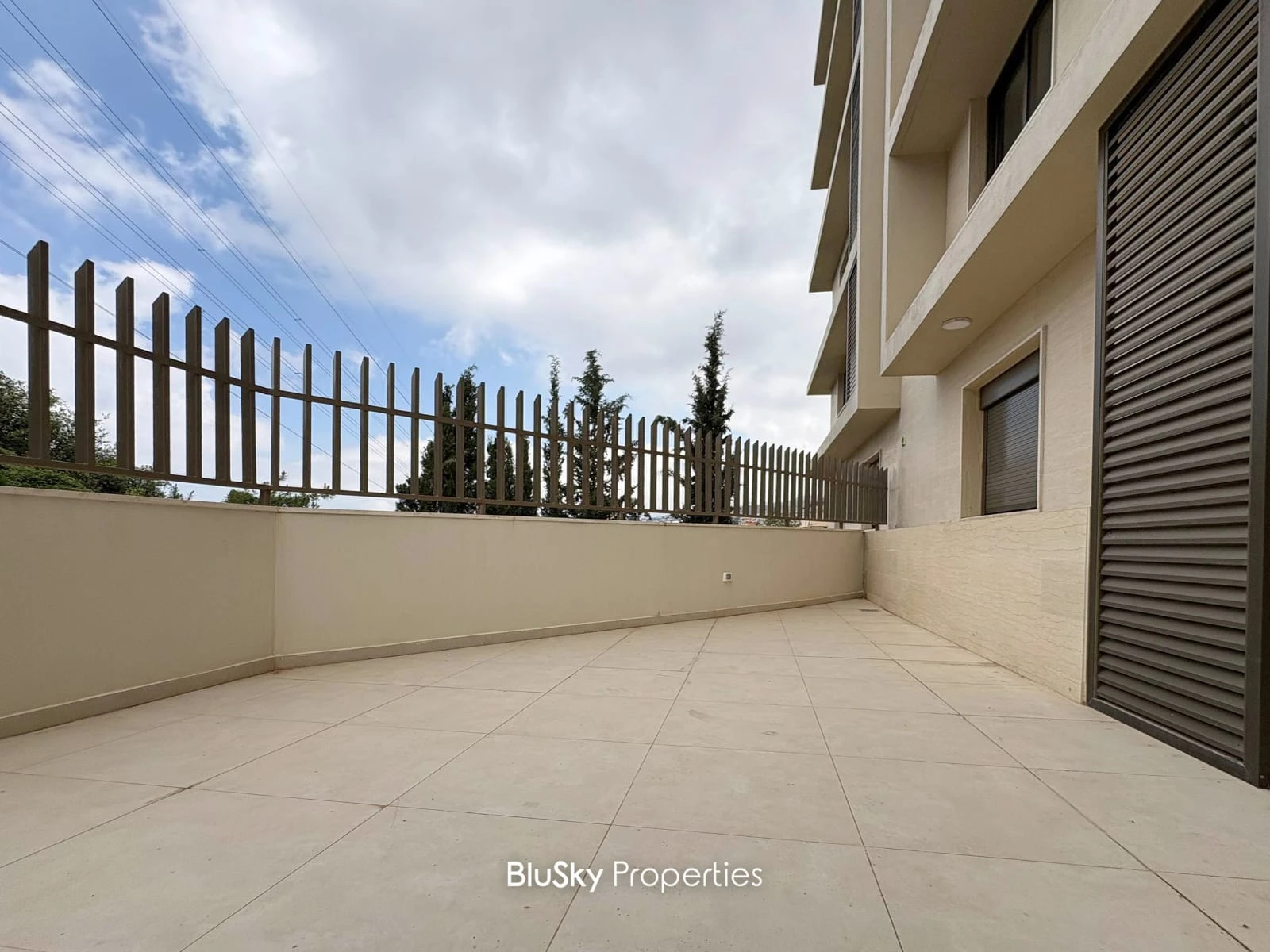 Apartment 130m² with Terrace for Sale in Qonnabet Broumana — photo 3