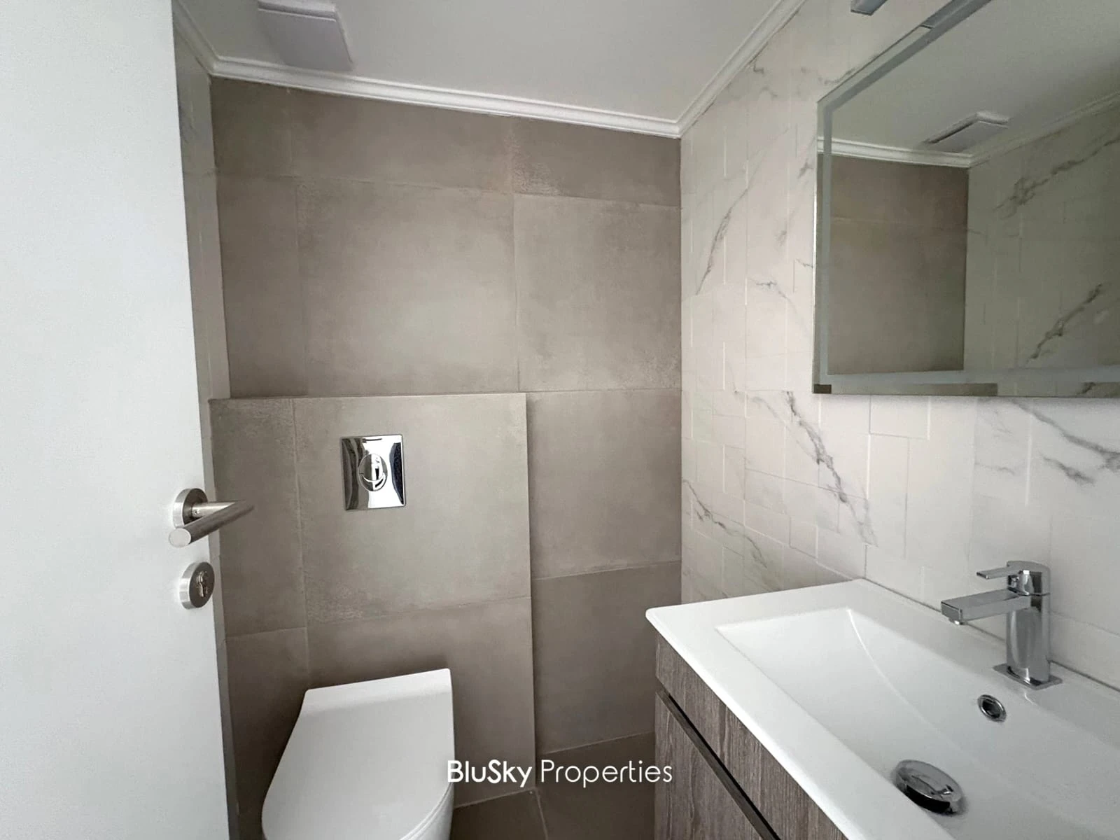 Apartment 140m² with Roof for Sale in Qonnabet Broumana — الصورة 4