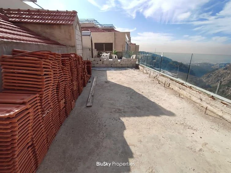 Duplex 165m² Roof for Sale in Qonnabet Broumana — الصورة 3