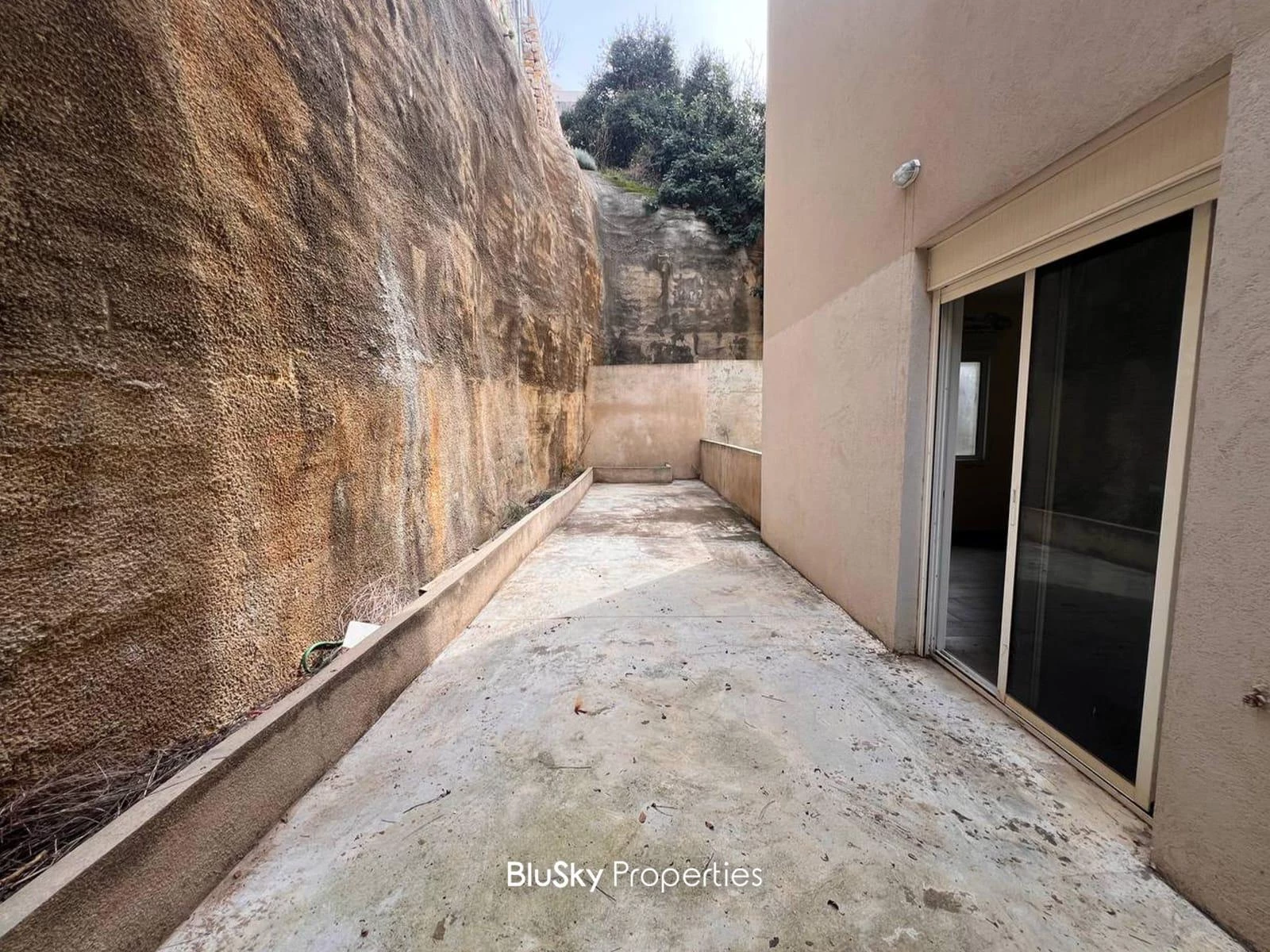 Apartment 180m² Terrace for Sale in Qonnabet Broumana — الصورة 3