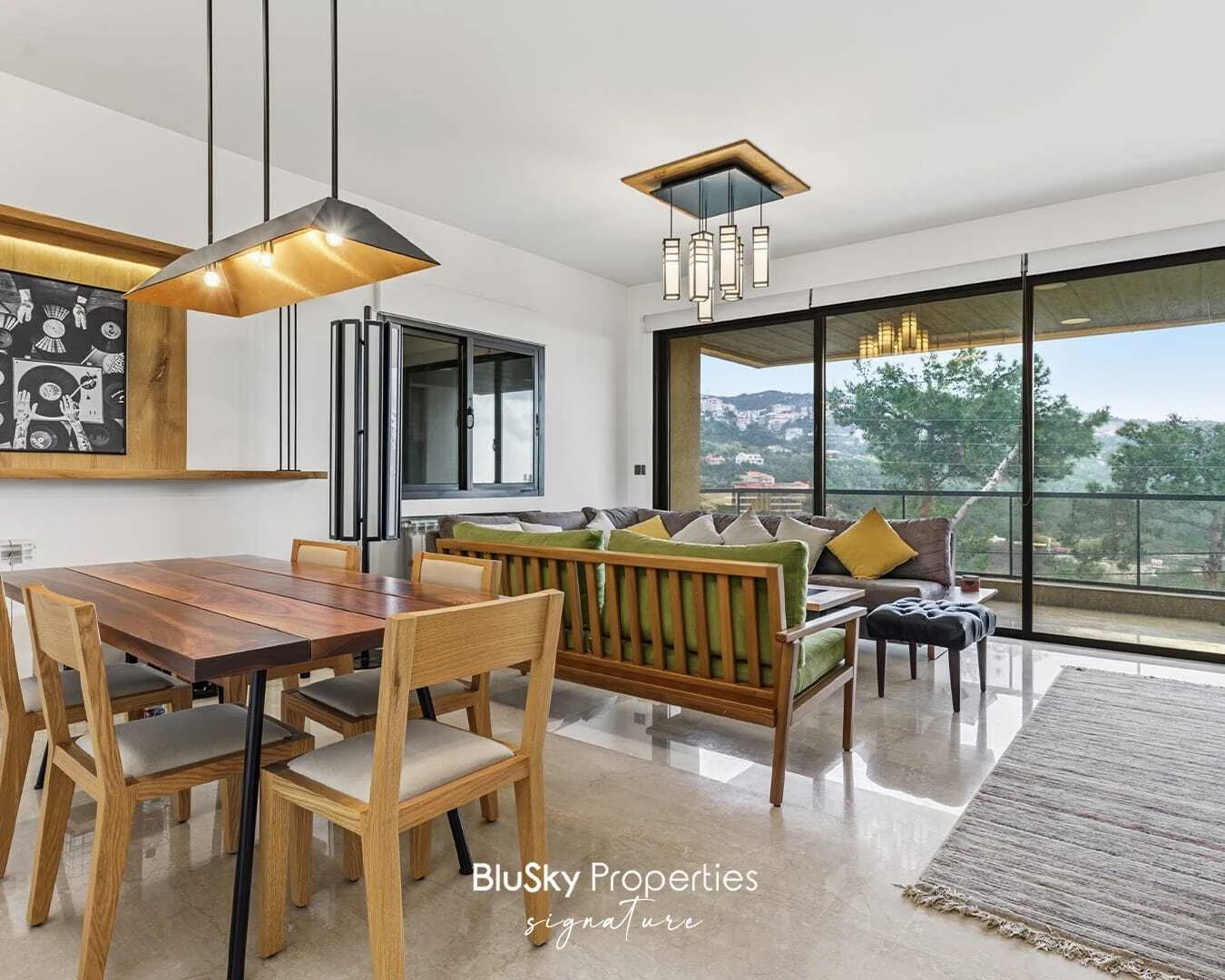 Apartment 200m² Balcony for Rent in Qonnabet Broumana