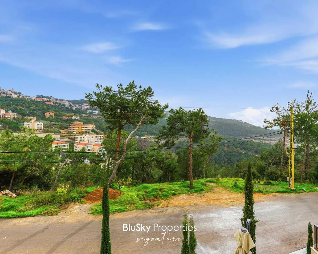 Apartment 200m² Balcony for Rent in Qonnabet Broumana — الصورة 4