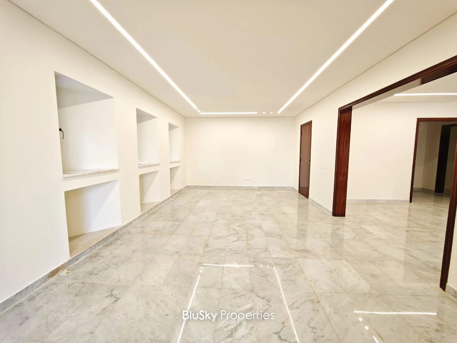 Apartment 240m² Mountain View for Rent in Qonnabet Broumana — الصورة 2