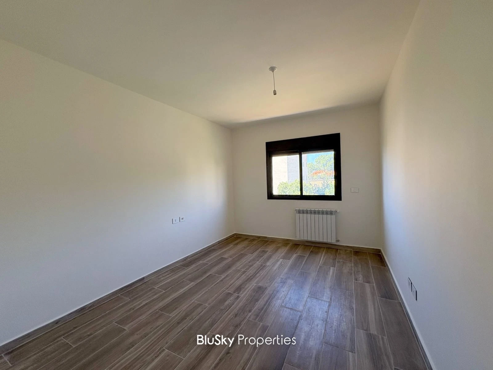 Apartment 240m² with Balcony for Sale in Qonnabet Broumana — photo 5