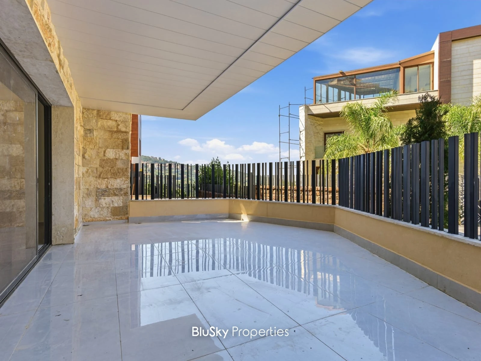 Apartment 240m² with Garden for Sale in Qonnabet Broumana — photo 3