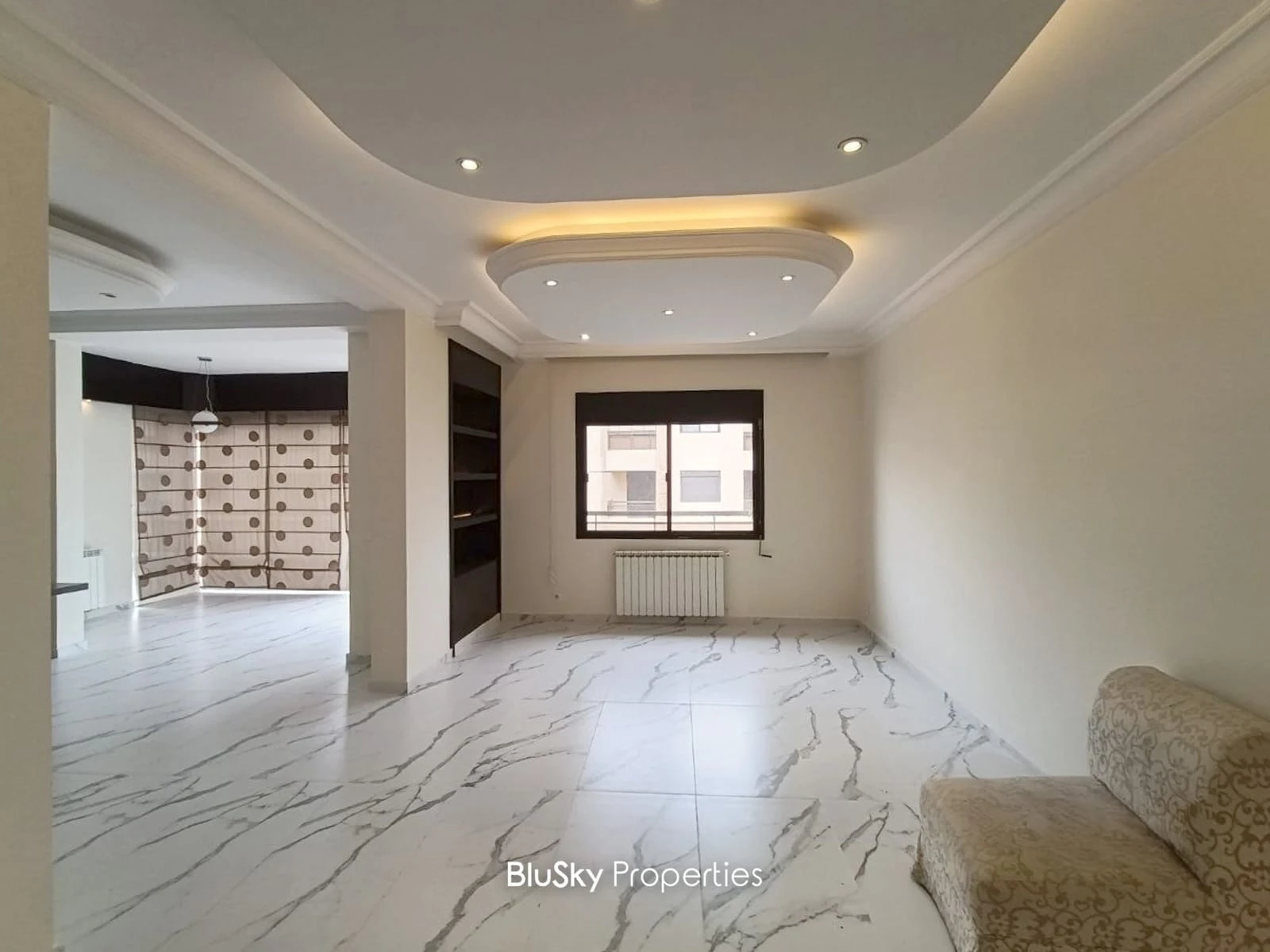 Apartment 250m² with Terrace for Sale or Rent in Qonnabet Broumana
