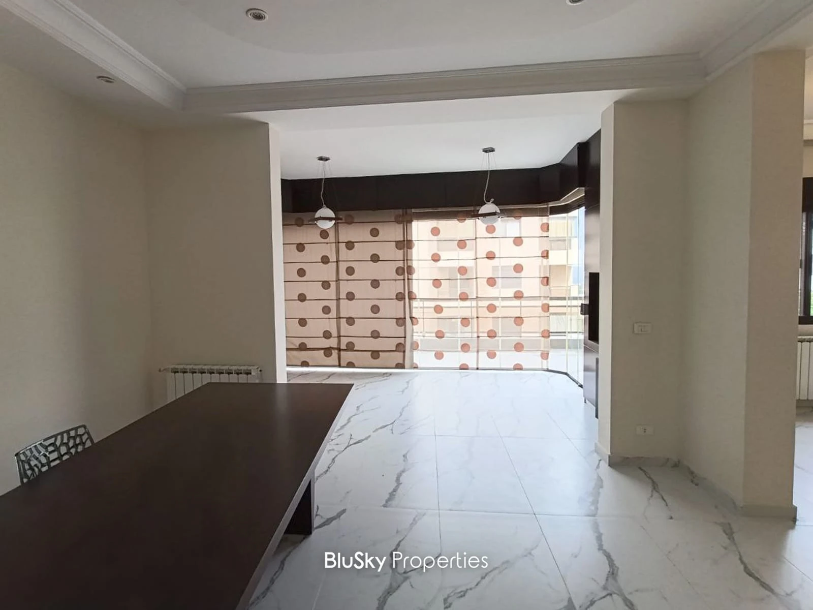 Apartment 250m² with Terrace for Sale or Rent in Qonnabet Broumana — الصورة 4