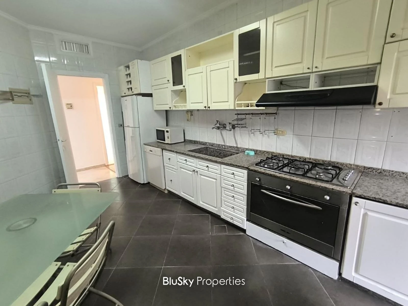 Apartment 170m² for Rent in Qornet Chehwan — الصورة 4