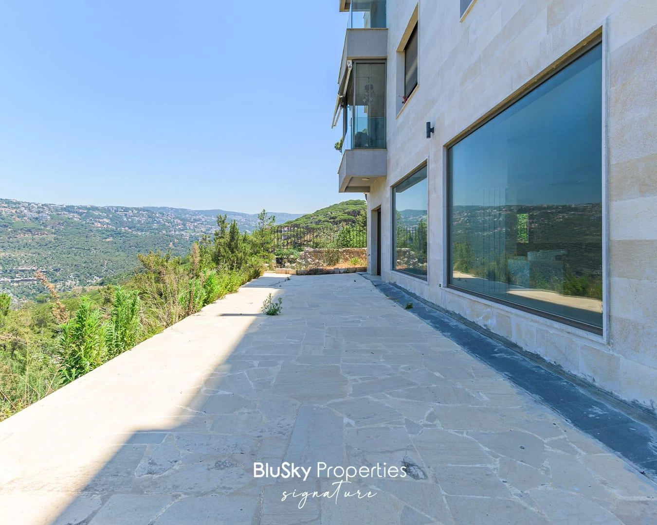Apartment 500m² Garden for Rent in Qortada — الصورة 2