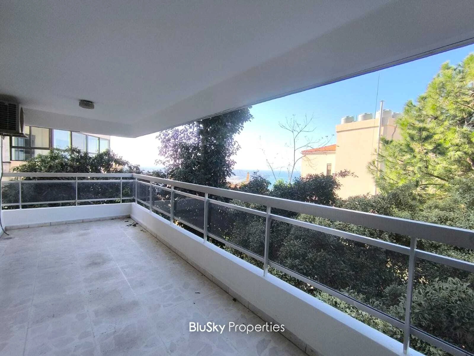 Apartment 100m² Balcony for Rent in Rabwe — photo 3