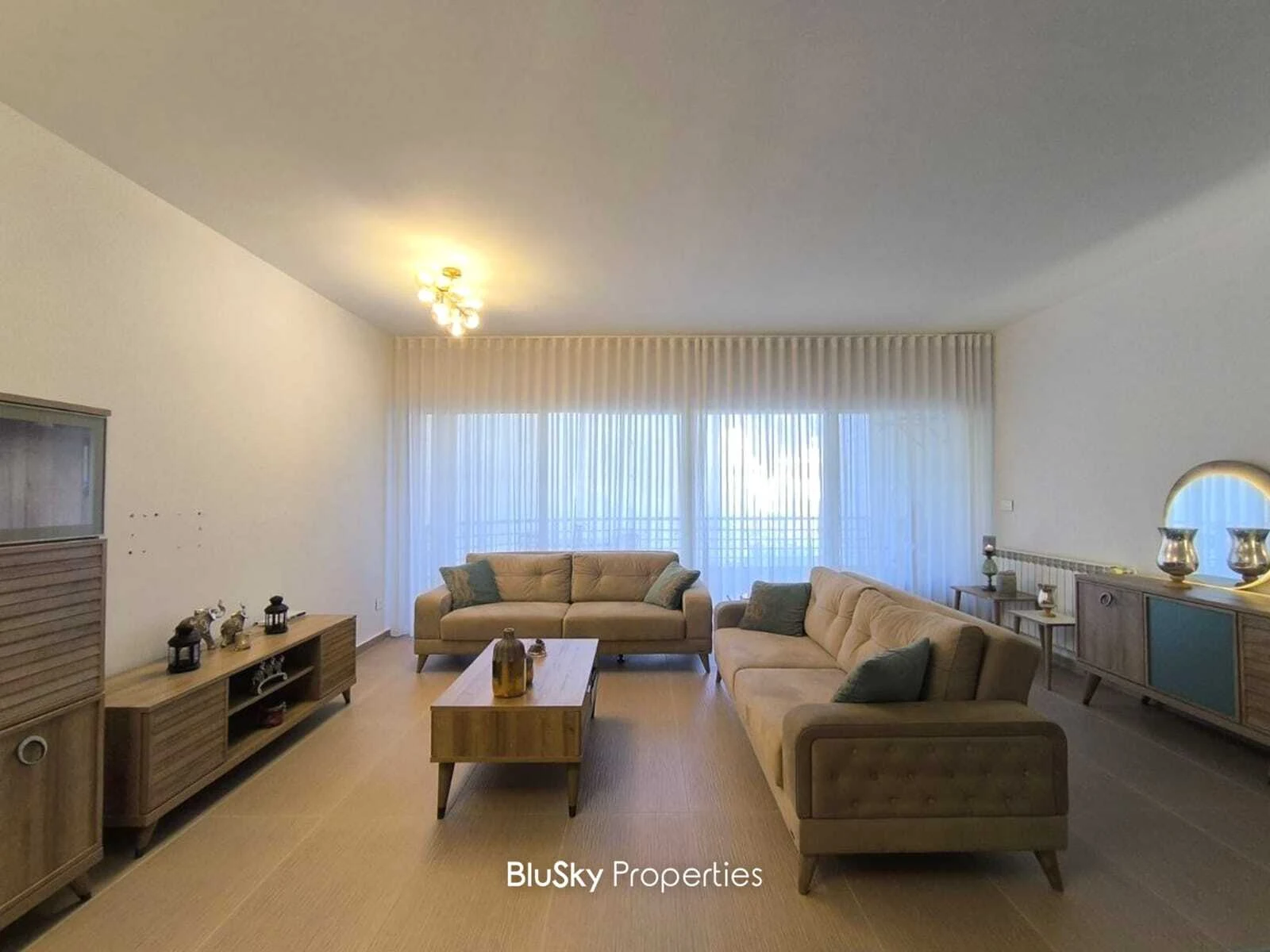 Apartment 148m² Mountain View for Sale in Rabwe