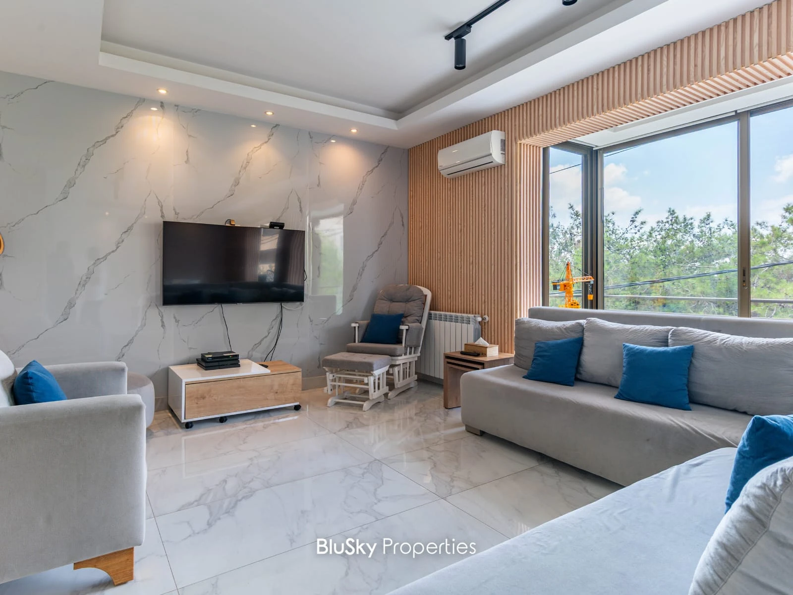 Apartment 155m² with Terrace for Sale in Rabwe
