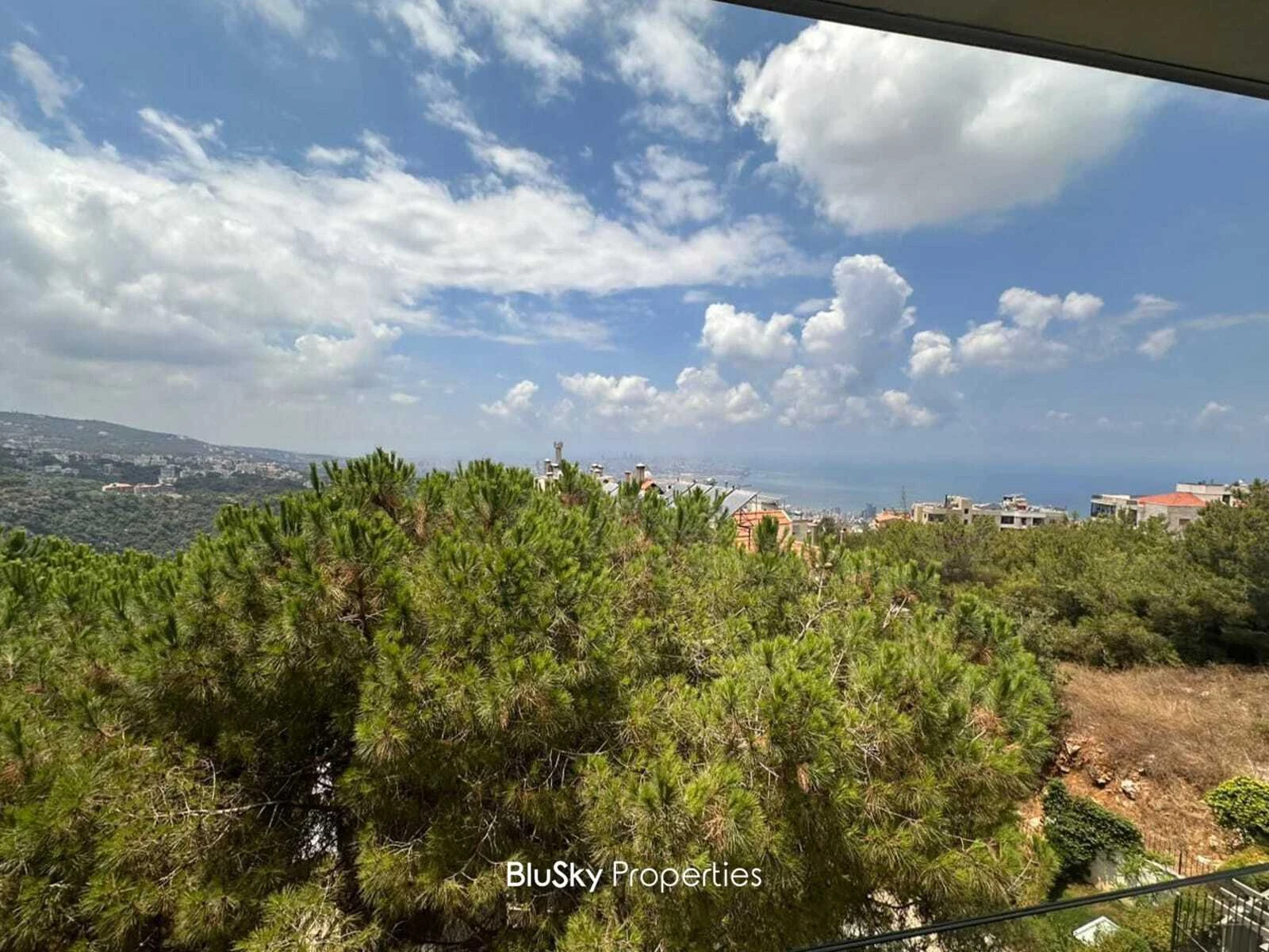 Apartment 198m² Balcony for Sale in Rabwe — photo 3