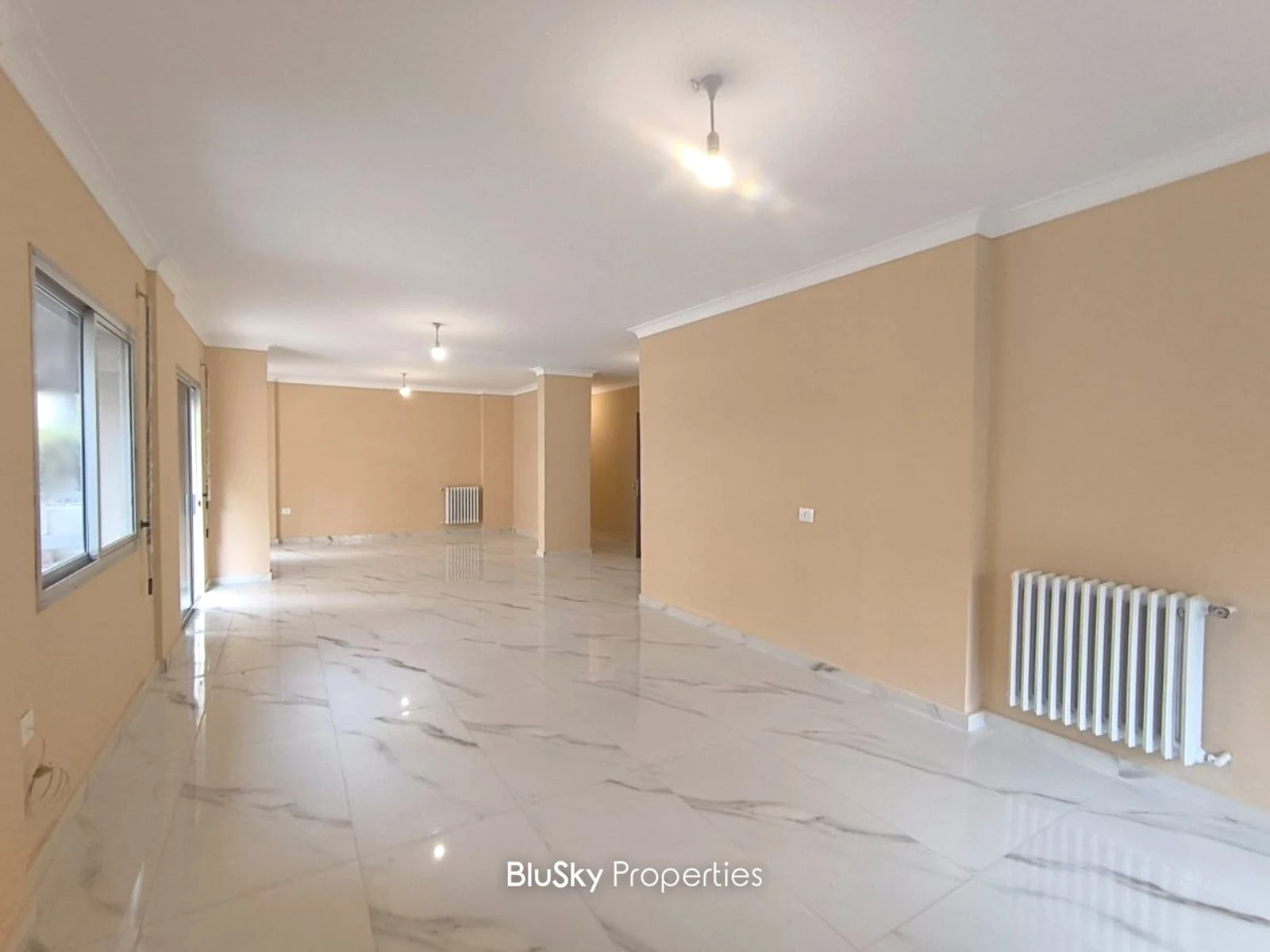 Apartment 200m² for Sale in Rabieh — الصورة 2