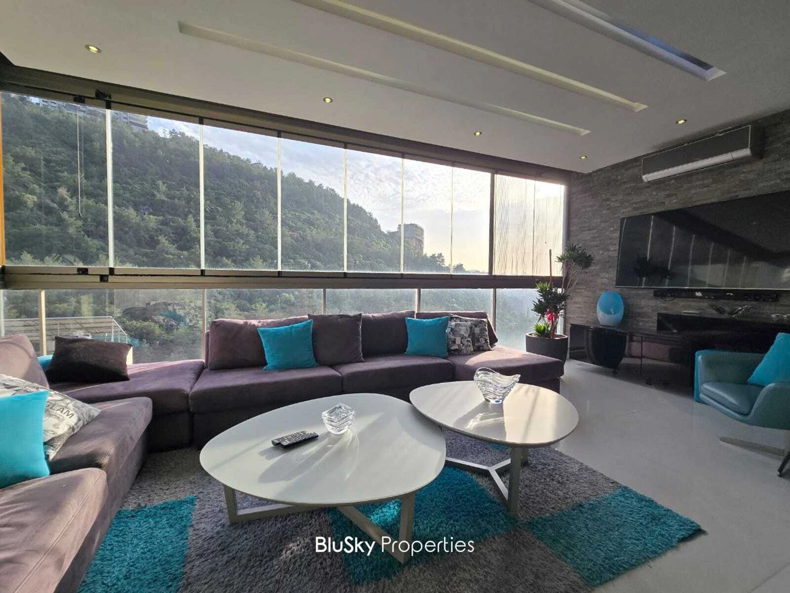 Apartment 220m² Mountain View for Sale in Rabwe — photo 2