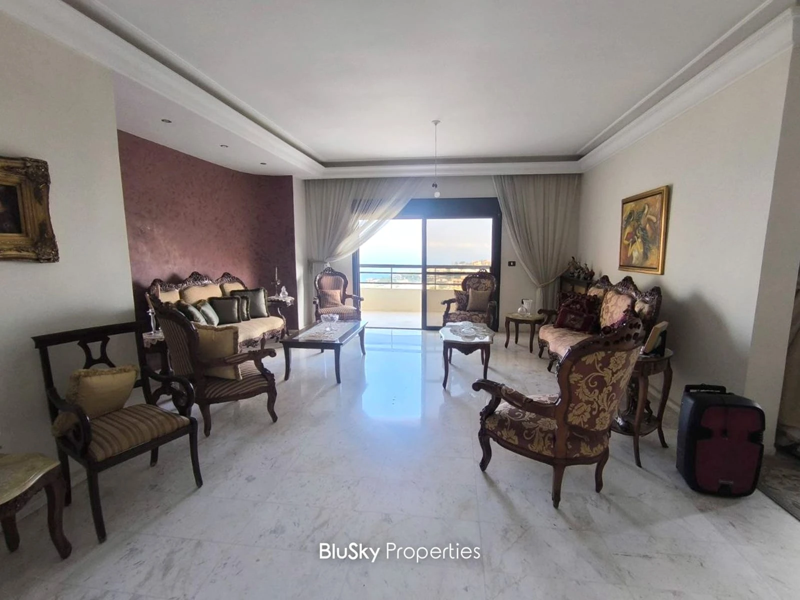 Apartment 250m² for Rent in Rabweh — photo 1