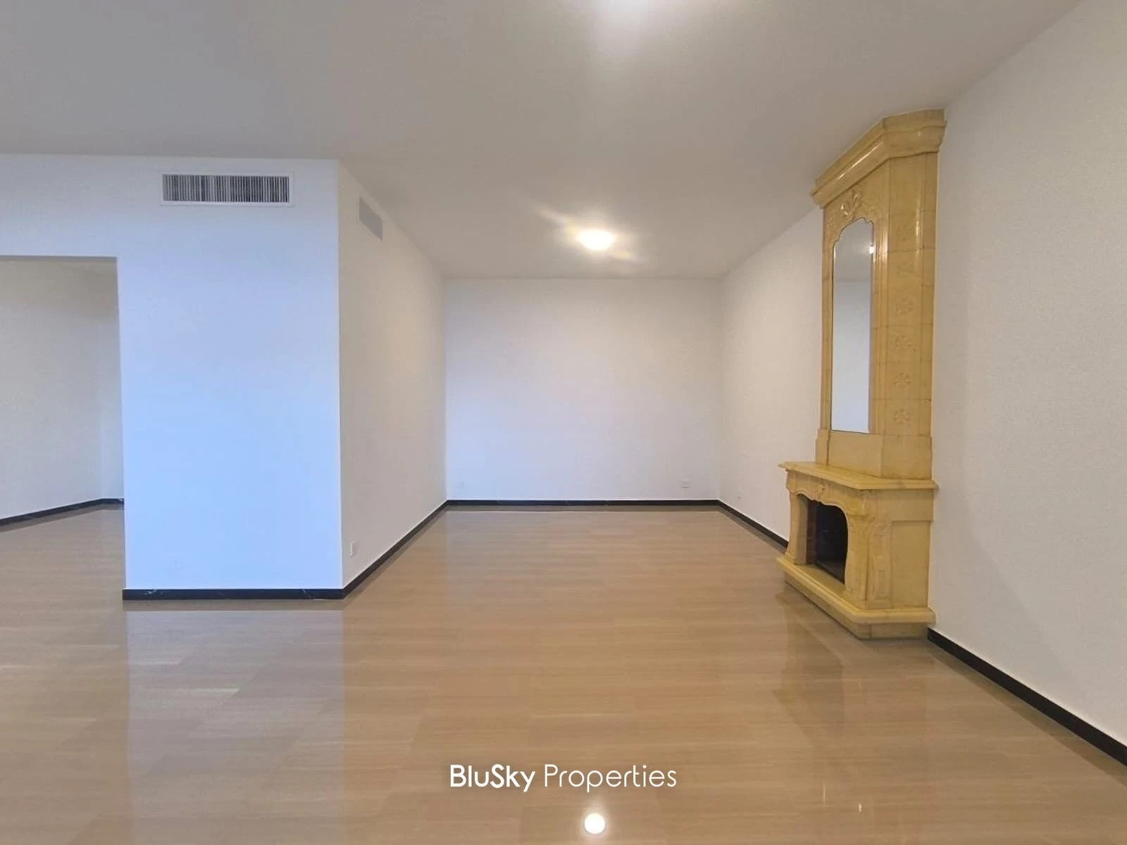 Apartment 400m² with Sea View for Rent in Rabieh — الصورة 3