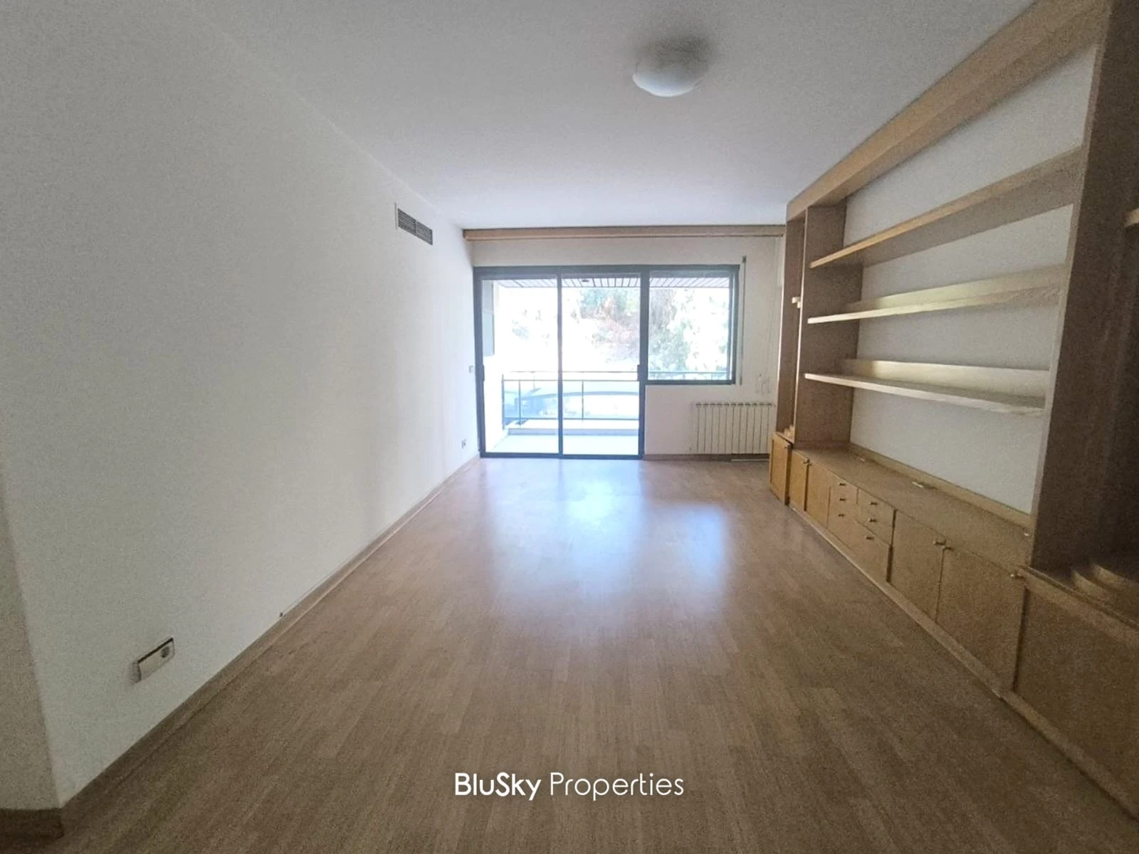 Apartment 570m² with Sea View for Sale in Rabieh — photo 5