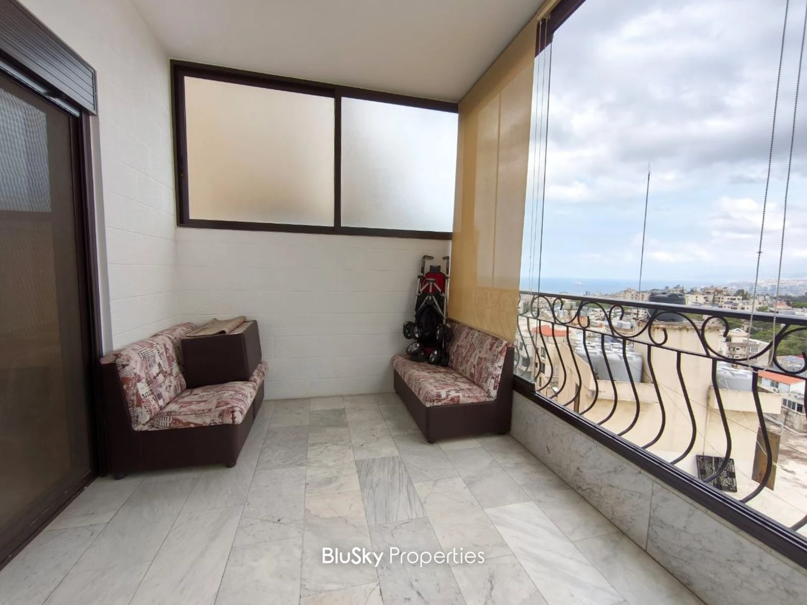 Apartment 125m² with Sea View for Sale in Rawda — photo 2
