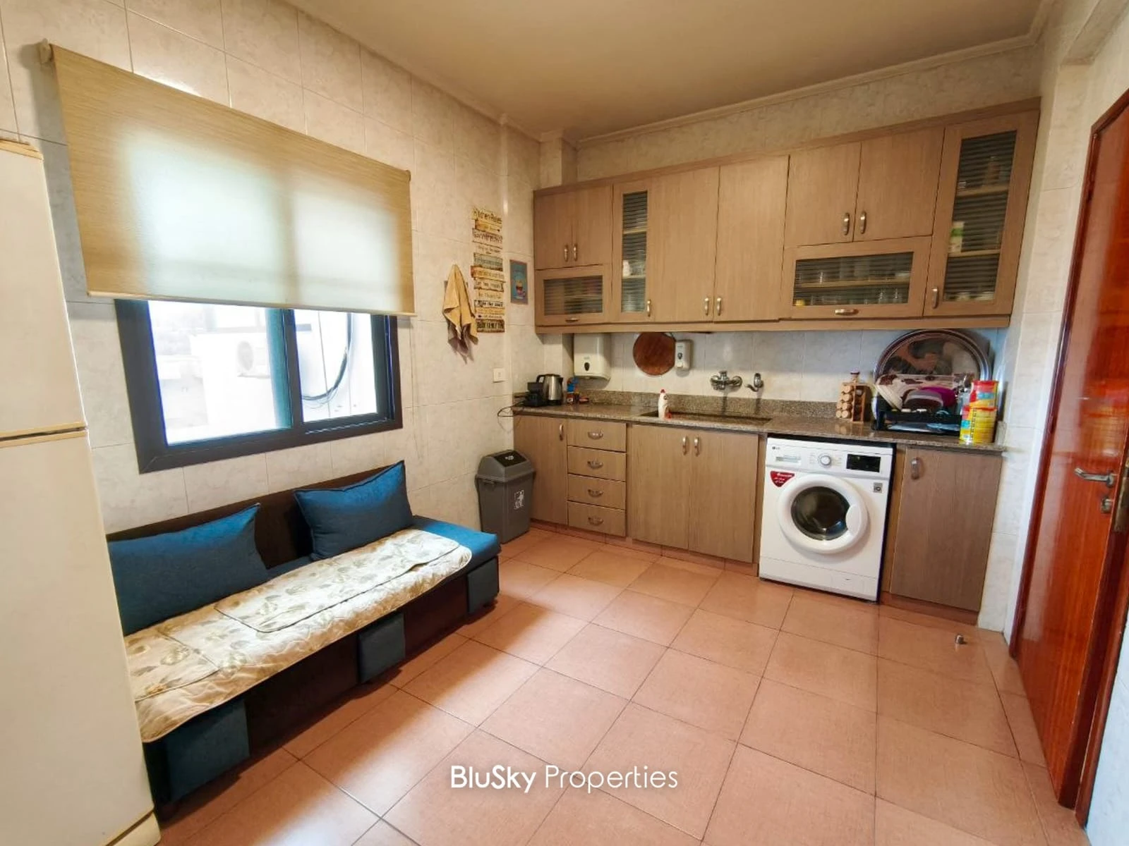 Apartment 125m² with Sea View for Sale in Rawda — photo 5