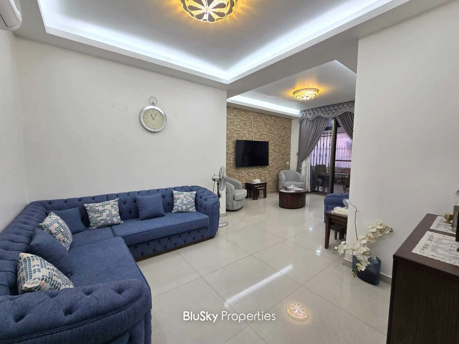 Apartment 140m² Terrace for Sale in Rawda