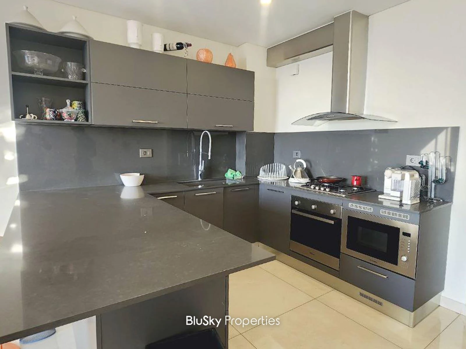 Apartment 125m² Terrace for Rent in Roumieh — الصورة 5