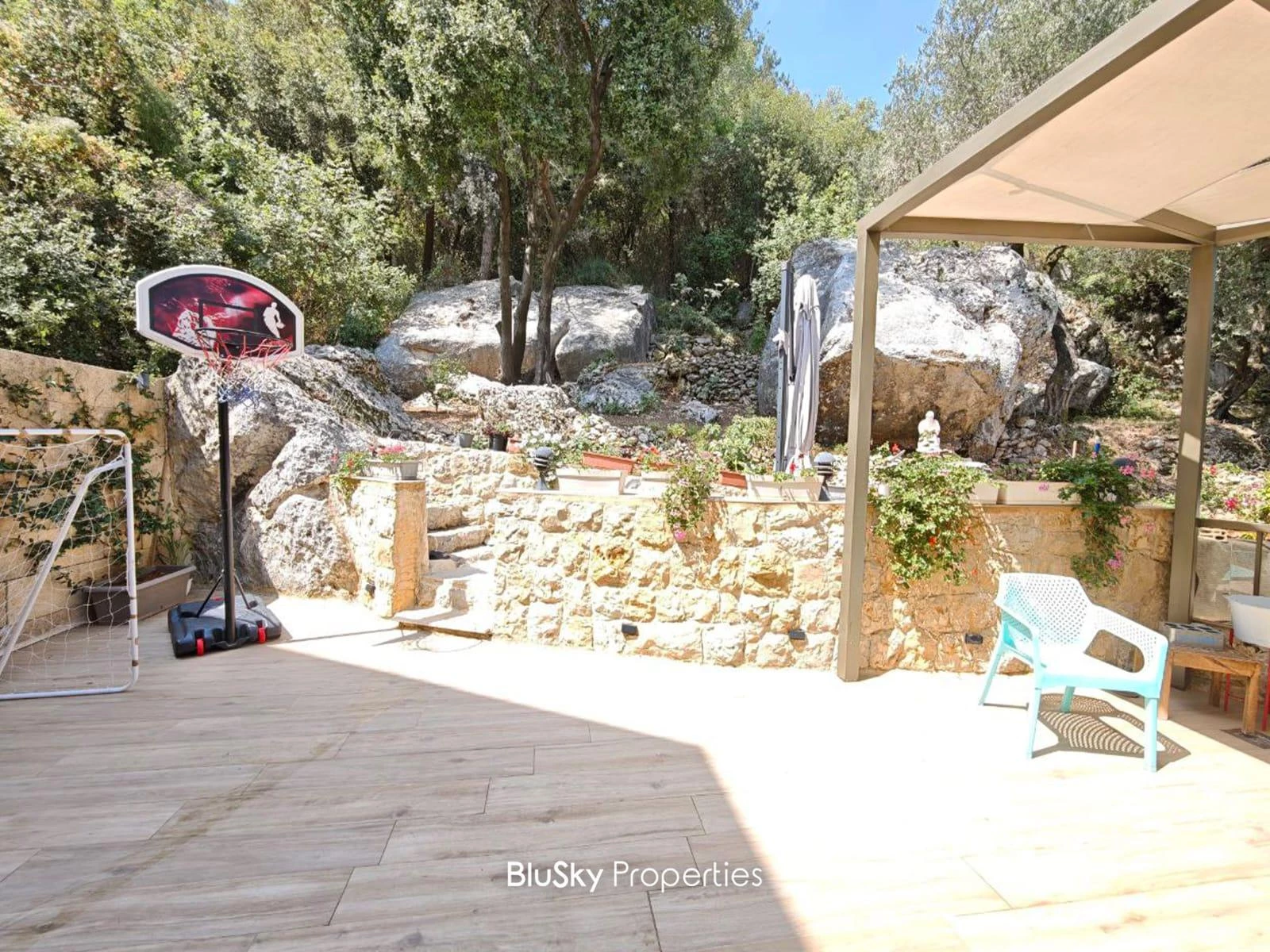 Apartment 147m² Garden for Sale in Roumieh — الصورة 5