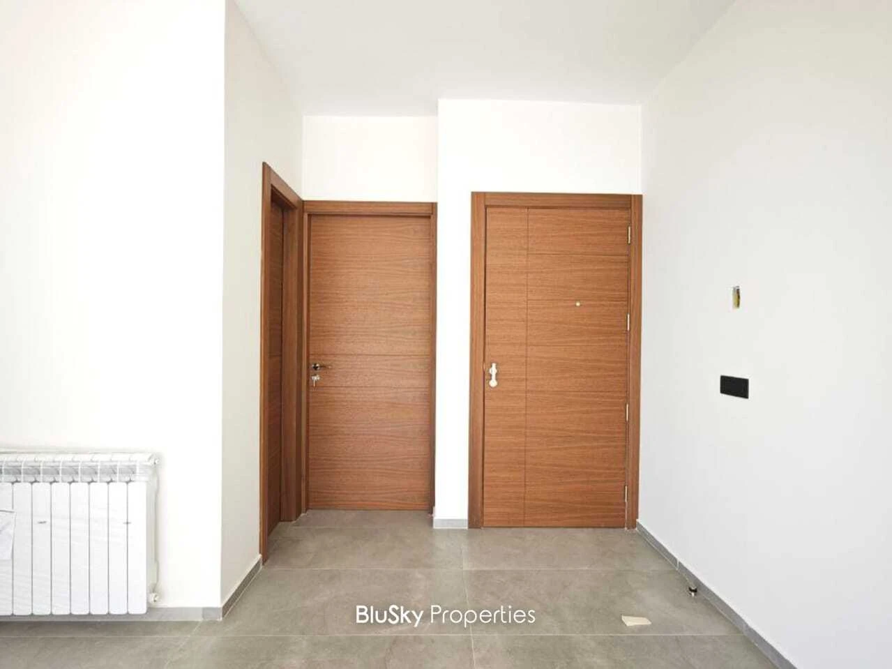 Apartment 165m² Garden for Rent in Roumieh — photo 3