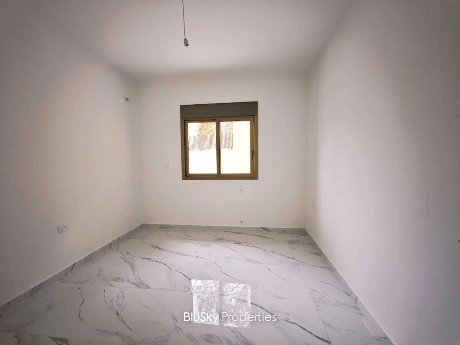 Apartment 177m² with Garden for Sale in Roumieh — الصورة 5