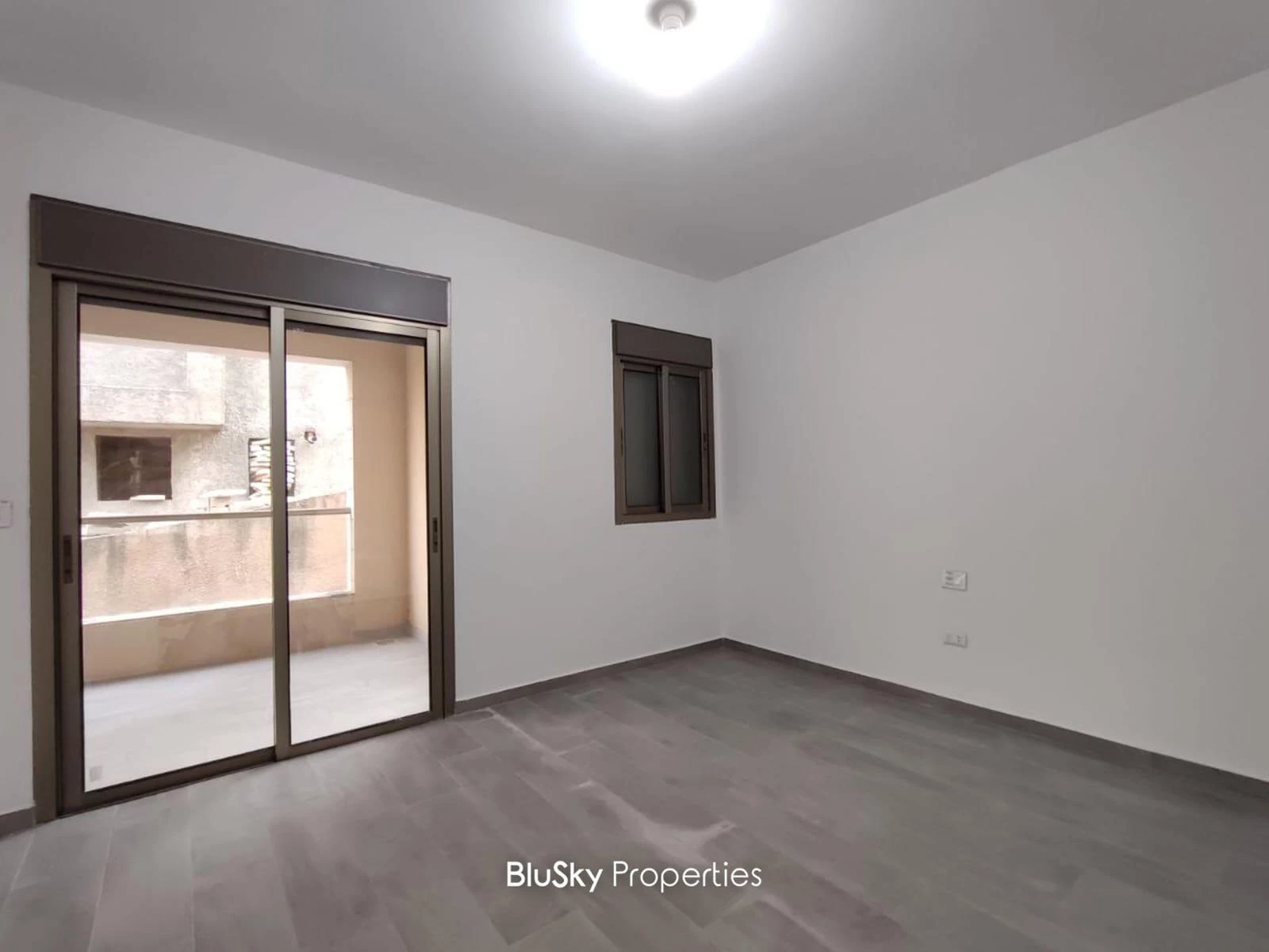 Apartment 250m² Balcony for Rent in Roumieh — الصورة 2