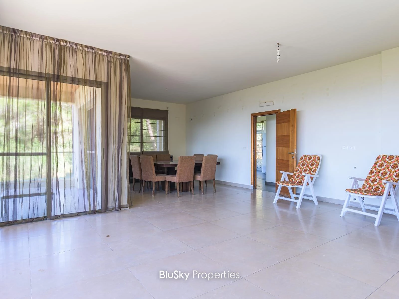 Apartment 265m² Balcony for Rent in Roumieh — الصورة 3