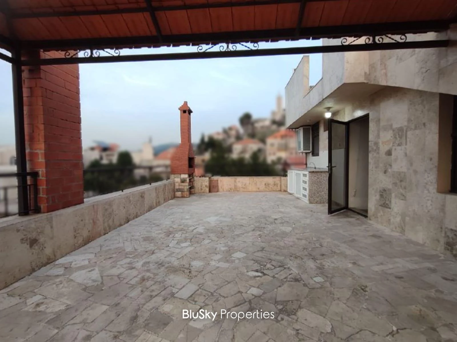 Duplex 300m² Terrace for Rent in Roumieh — الصورة 3