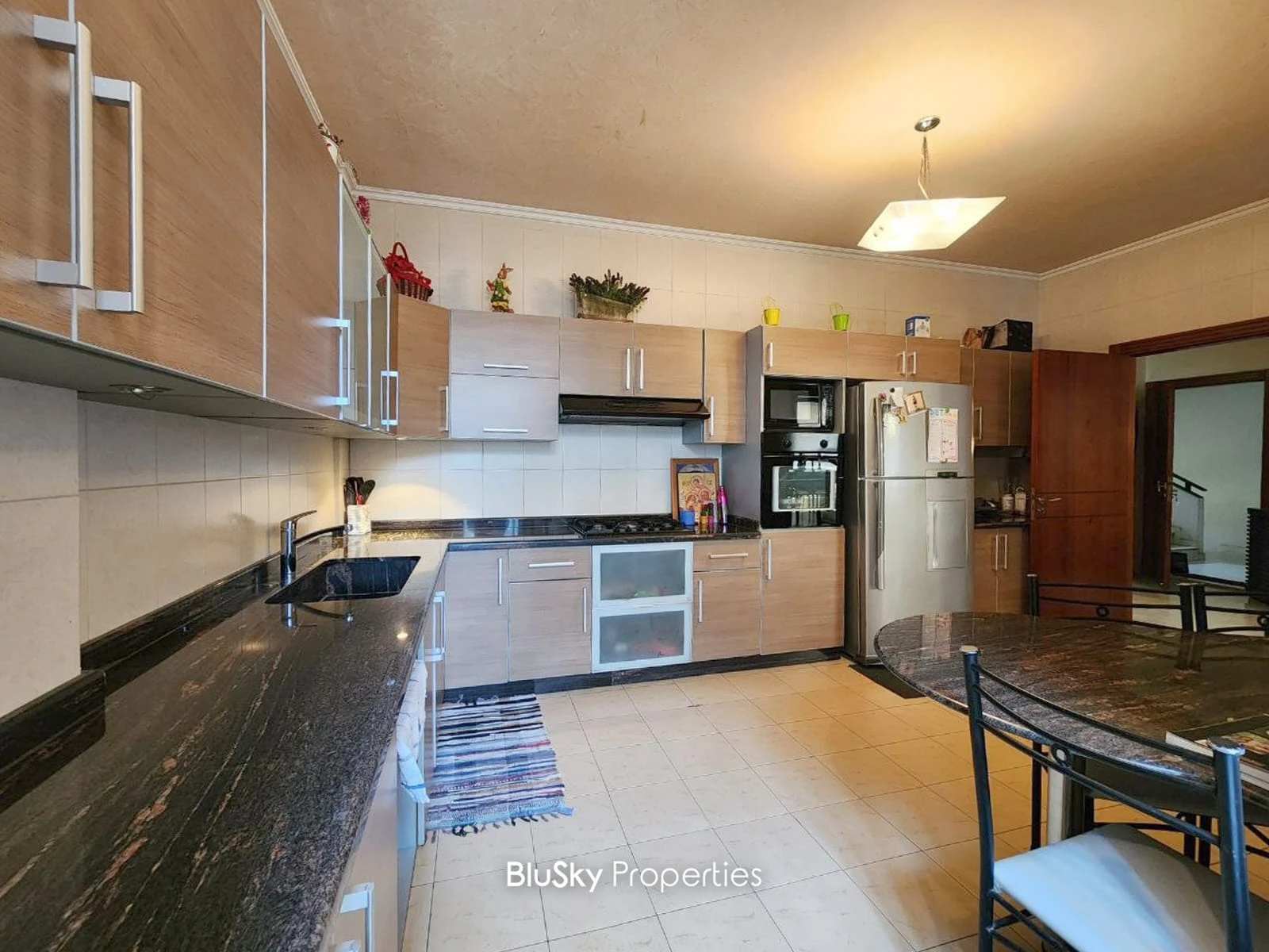 Apartment 150m² for Sale in Sabtieh — photo 4