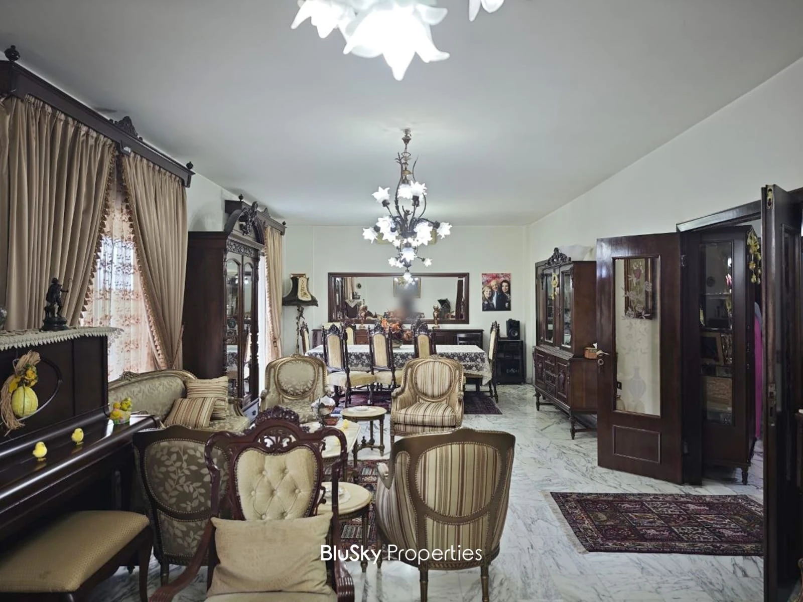 Apartment 310m² with Sea View for Sale in Sabtieh — الصورة 2