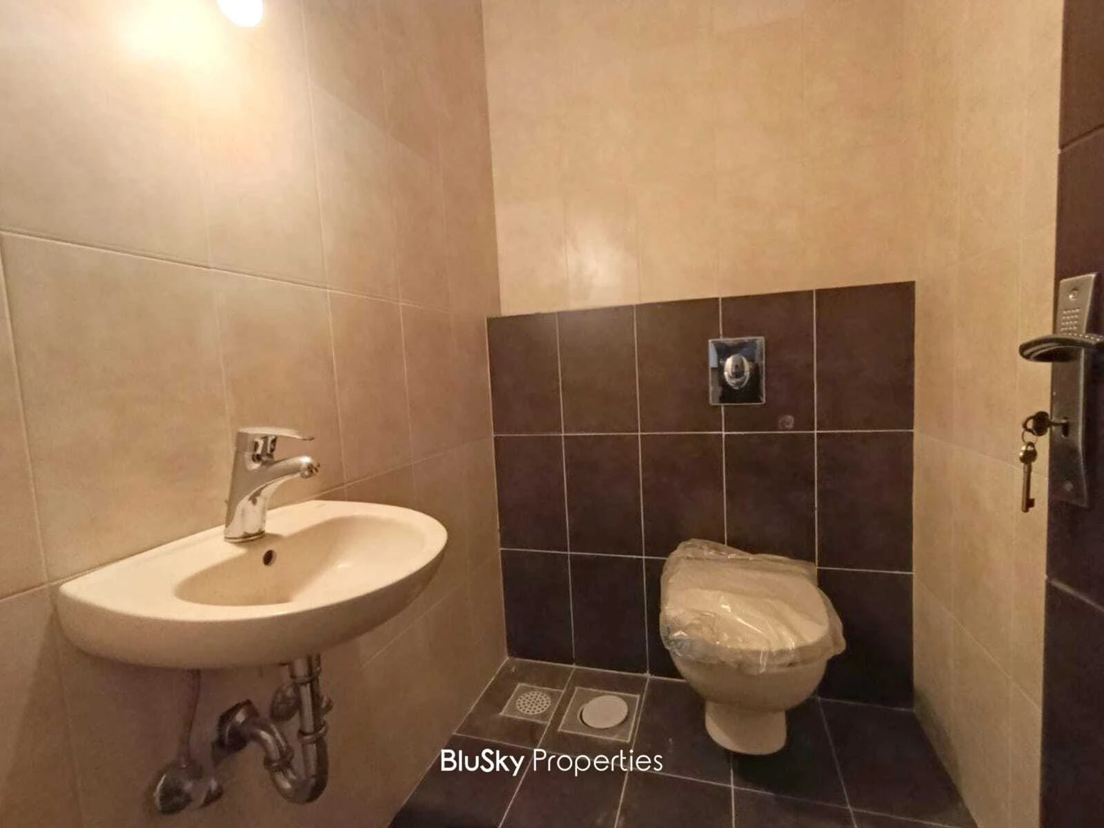 Apartment 180m² Garden for Sale in Sahel Alma — الصورة 5