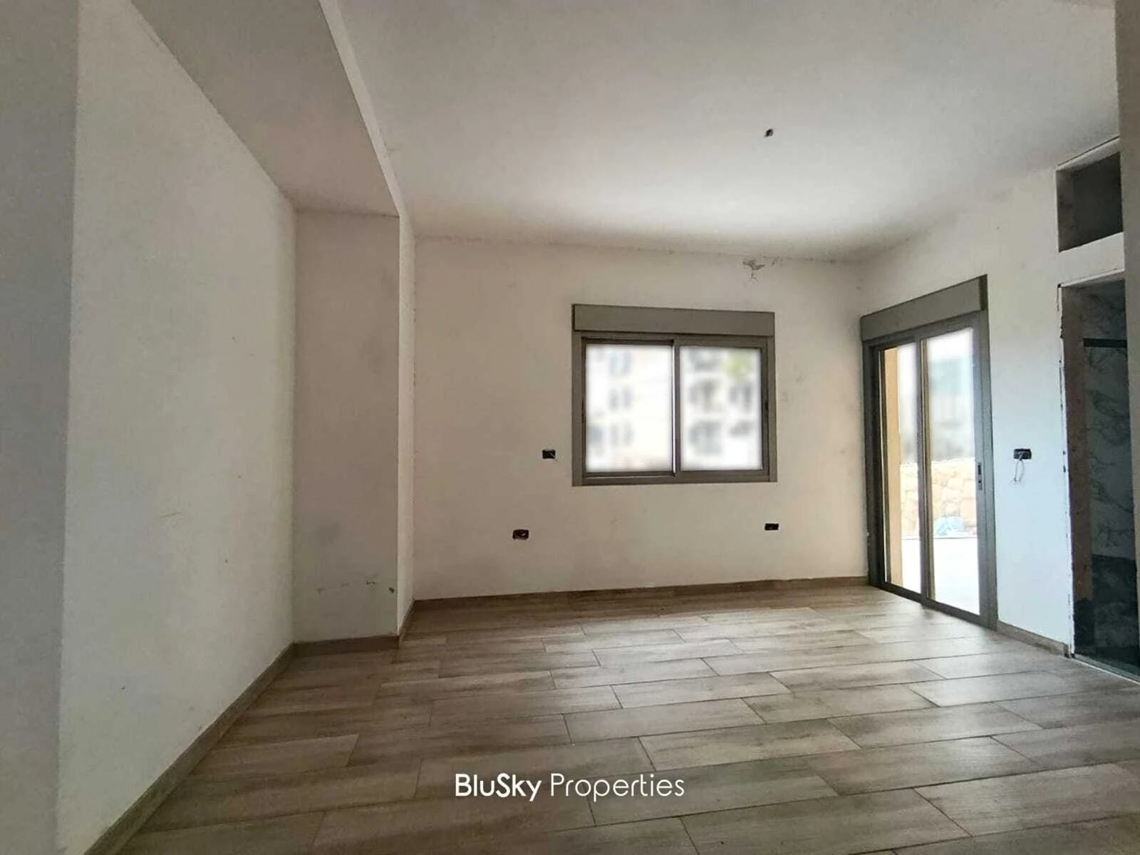 Apartment 195m² Terrace for Sale in Sahel Alma — photo 2