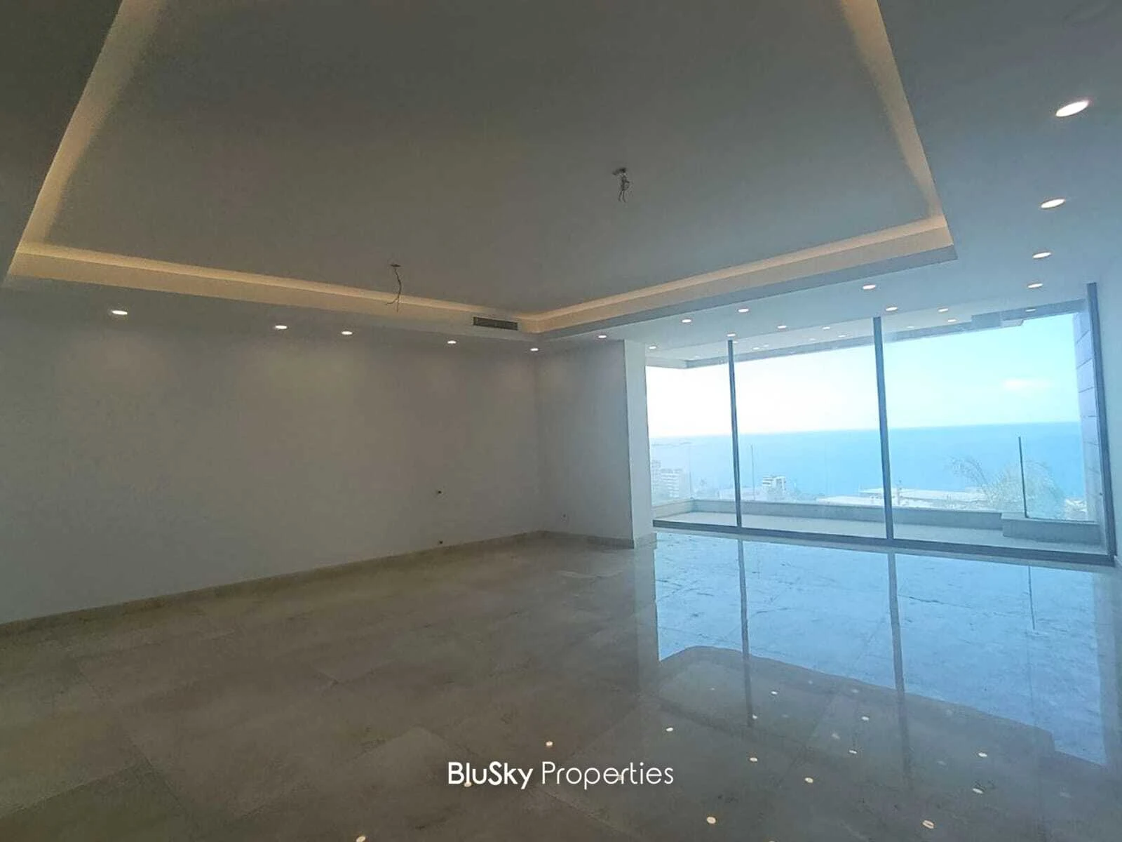 Apartment 212m² Sea View for Sale in Sahel Alma