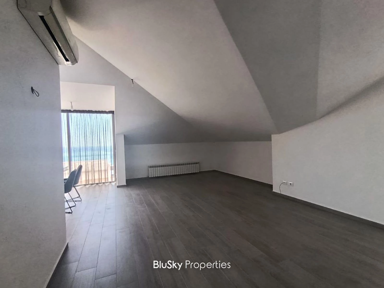 Apartment 236m² Terrace for Rent in Sahel Alma — الصورة 3
