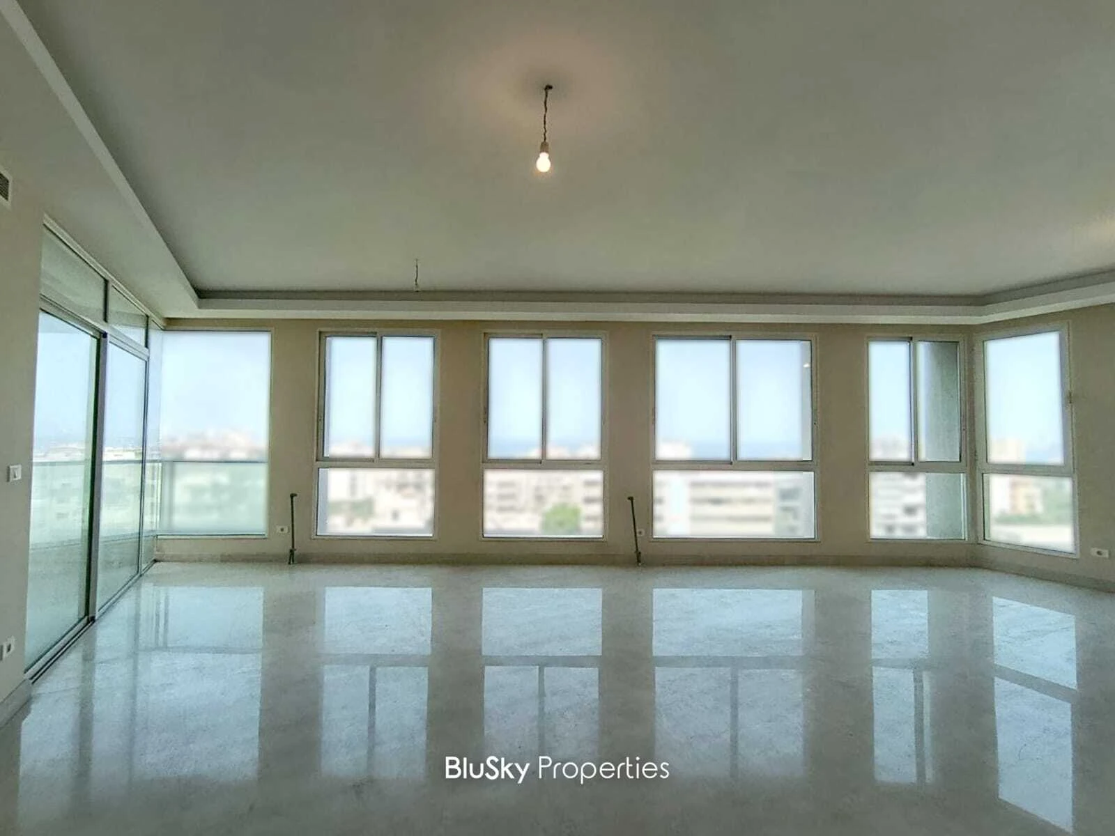 Apartment 255m² Sea View for Sale in Sahel Alma