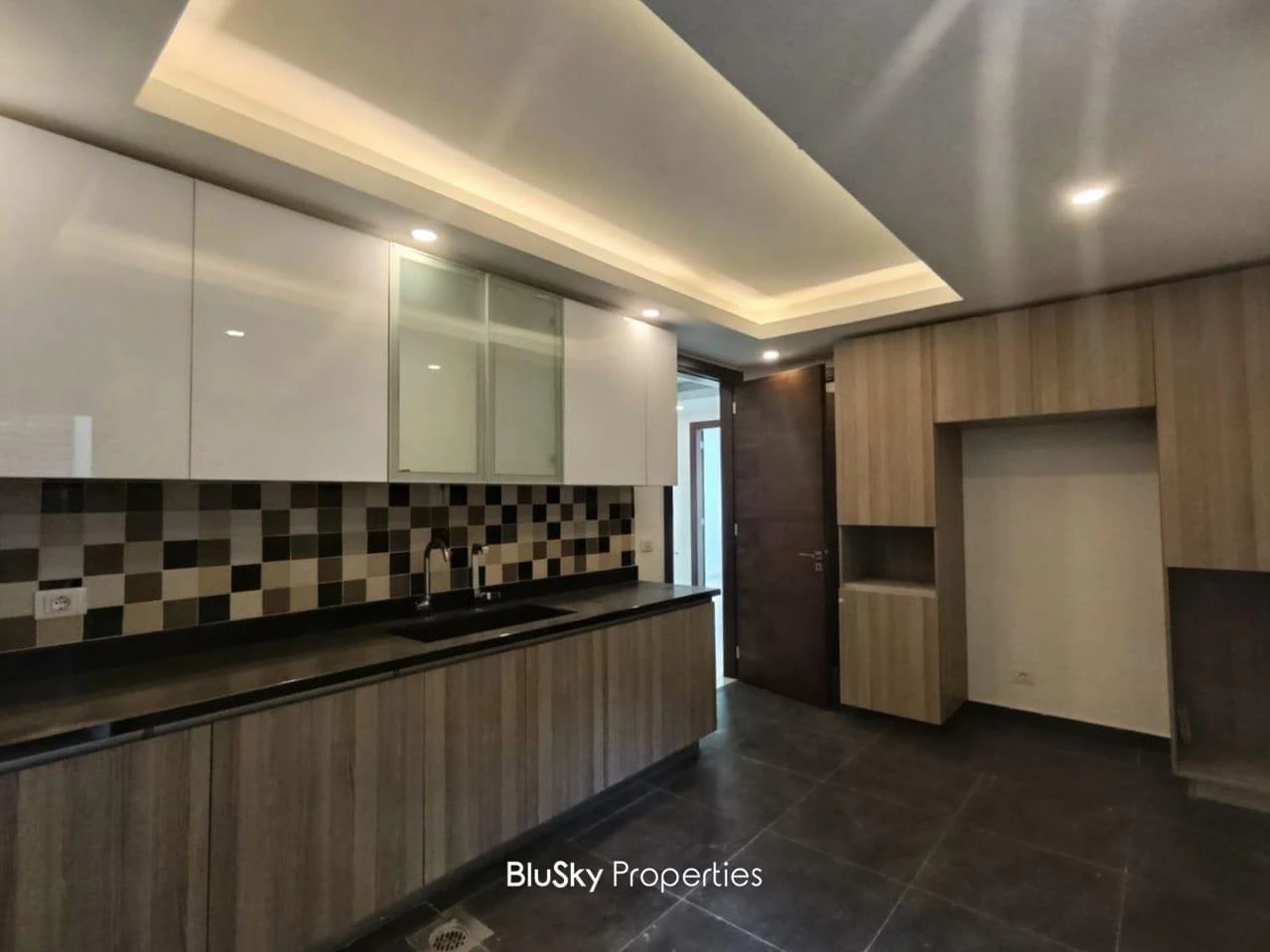 Apartment 260m² Terrace for Sale in Sahel Alma — photo 3
