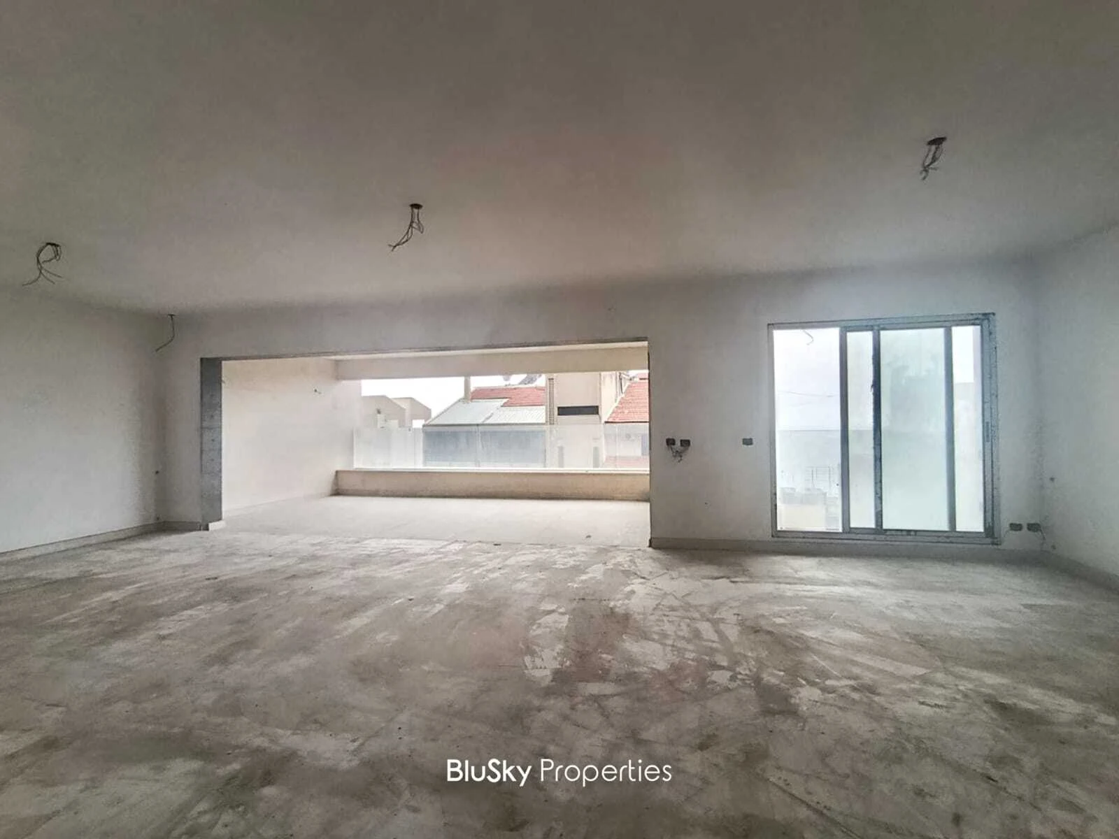 Apartment 260m² Sea View for Sale in Sahel Alma