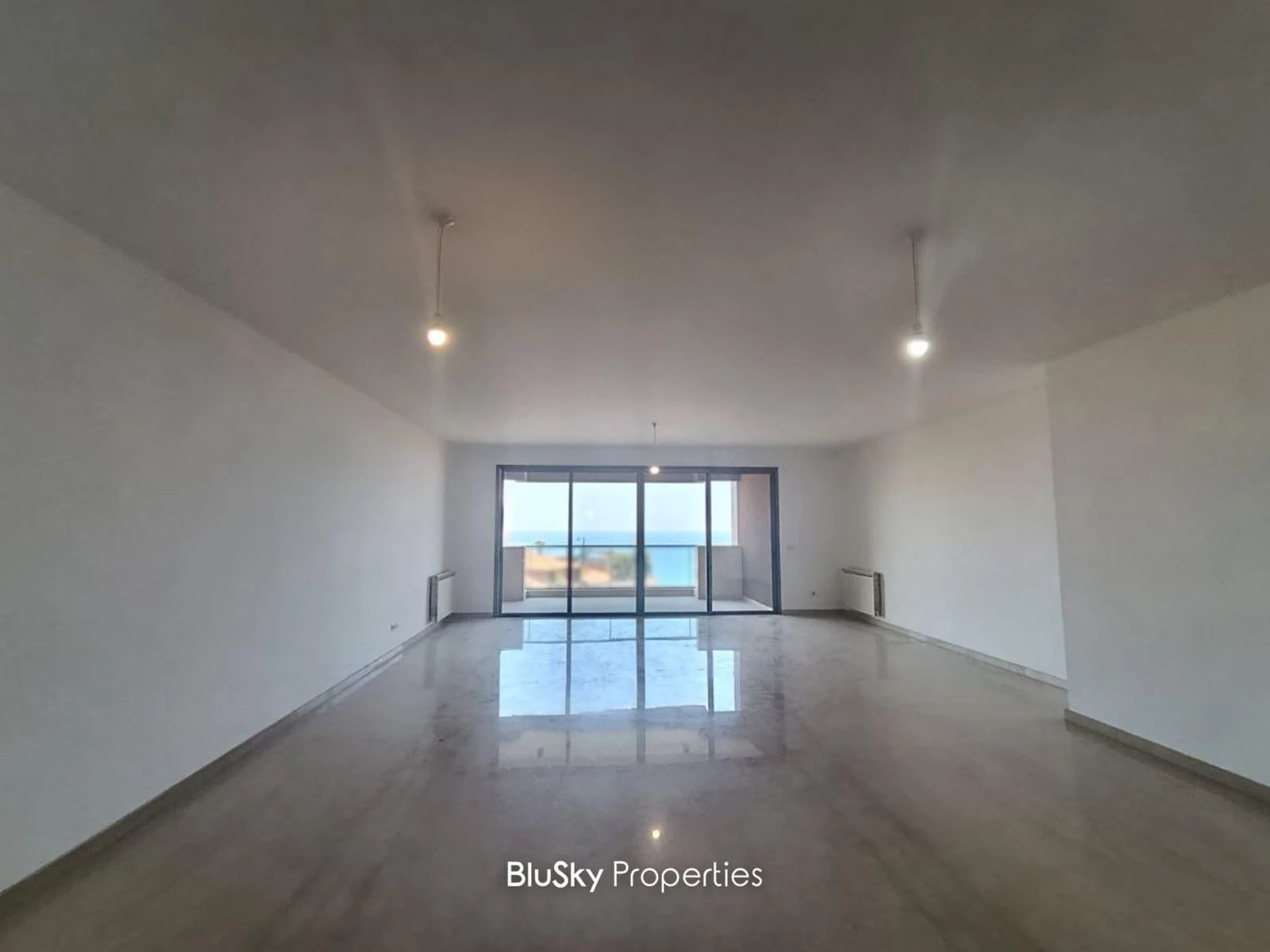 Apartment 285m² Sea View for Rent in Sahel Alma