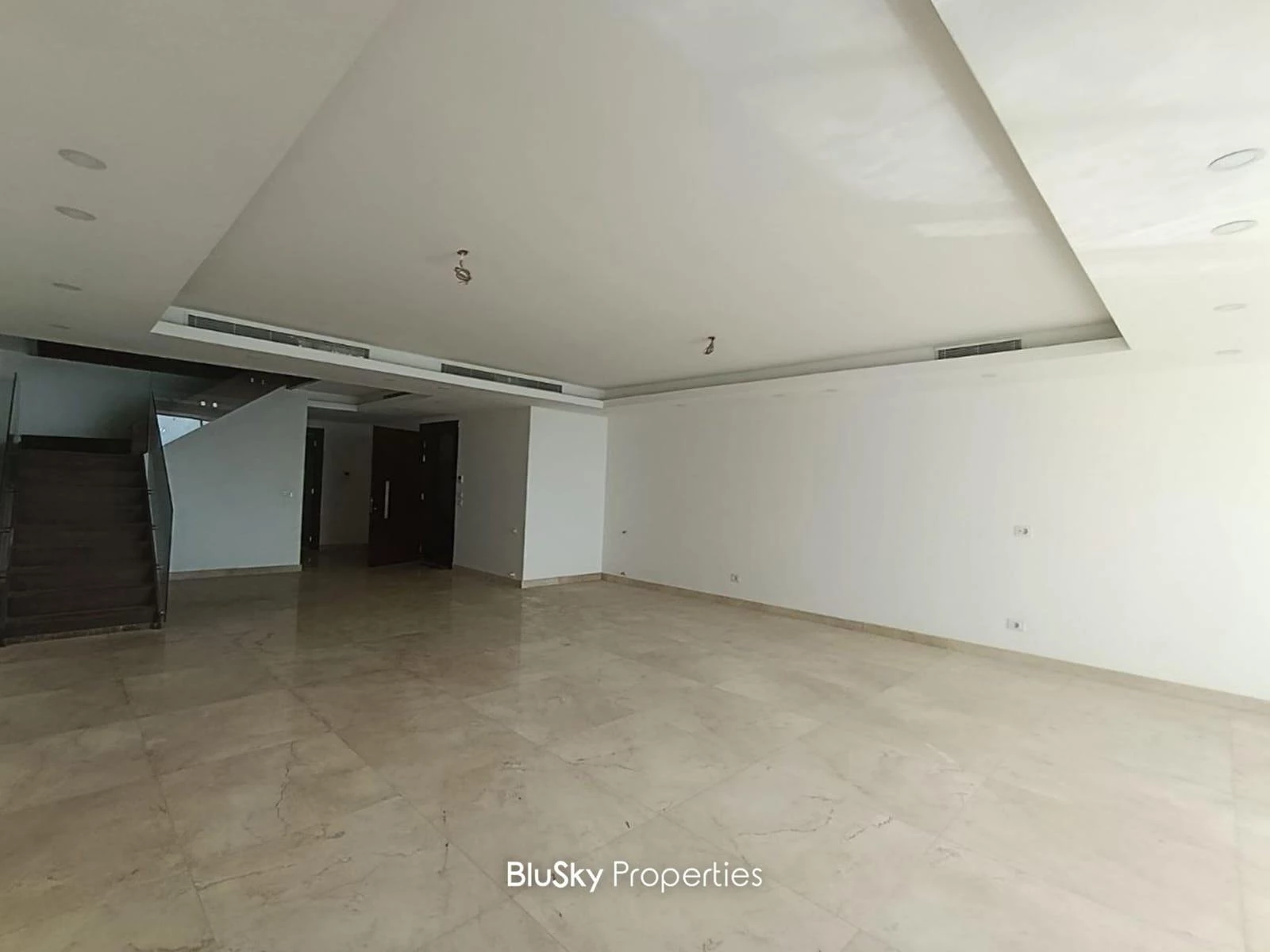Duplex 300m² Sea View for Sale in Sahel Alma — الصورة 2