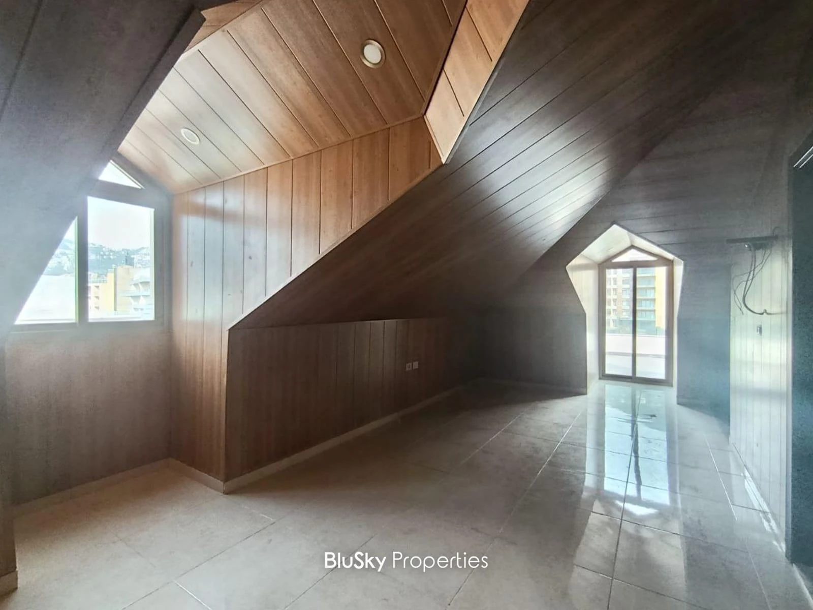 Duplex 300m² Sea View for Sale in Sahel Alma — الصورة 5