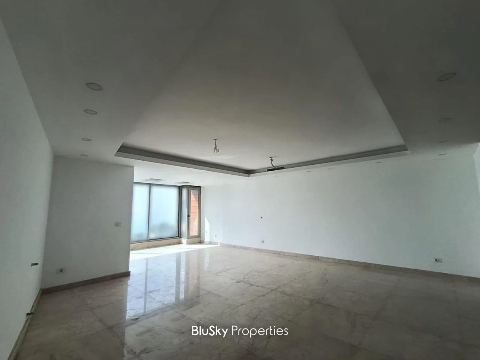 Duplex 315m² Sea View for Sale in Sahel Alma