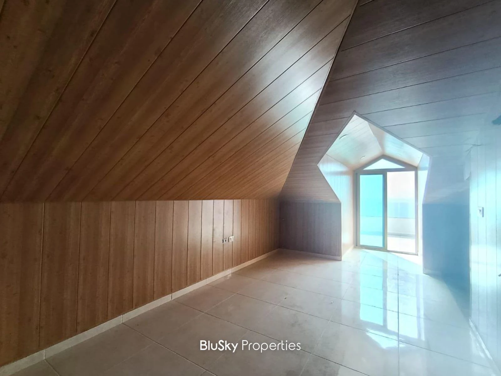 Duplex 315m² Sea View for Sale in Sahel Alma — photo 3