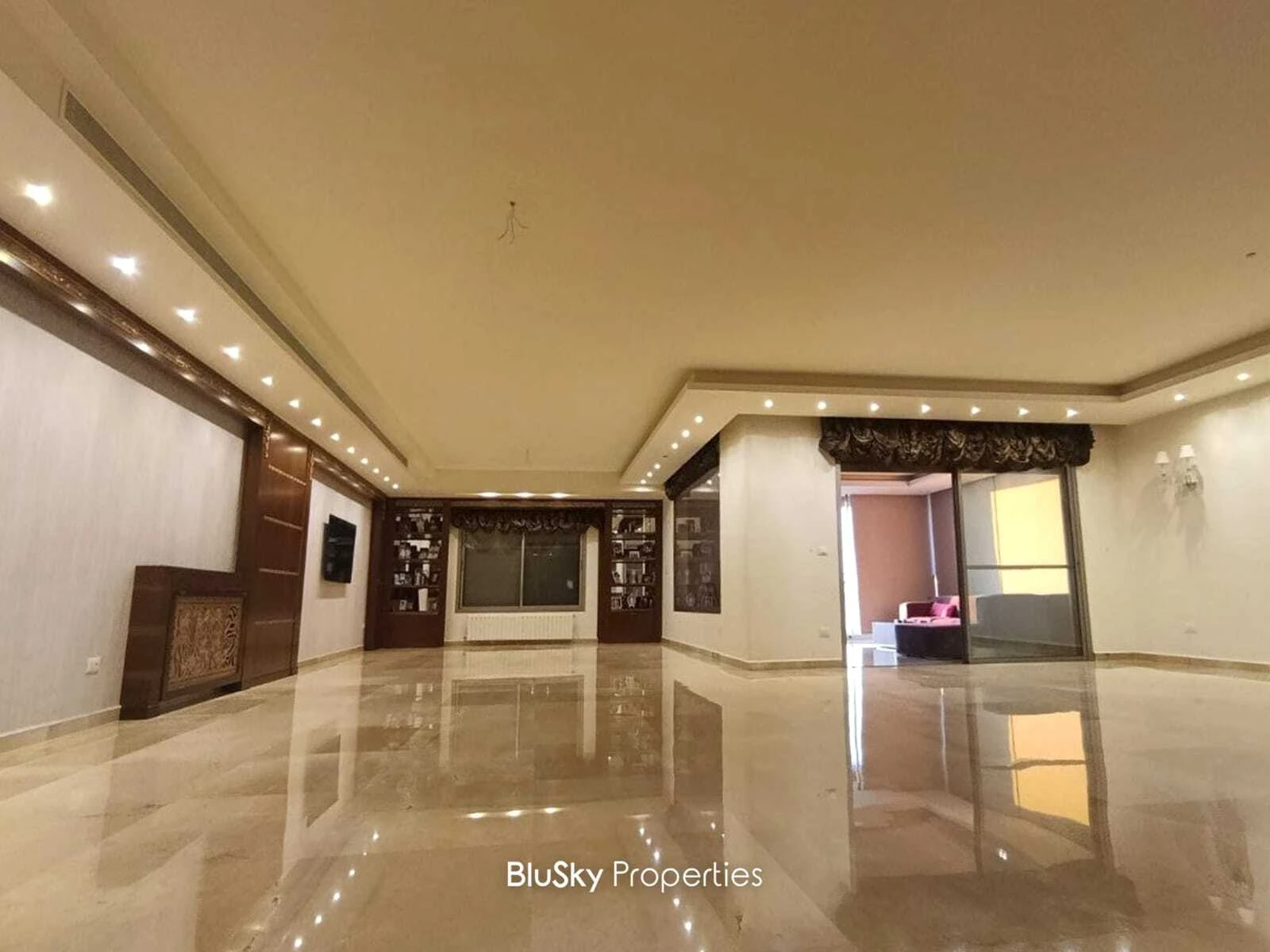 Apartment 400m² Sea View for Sale in Sahel Alma