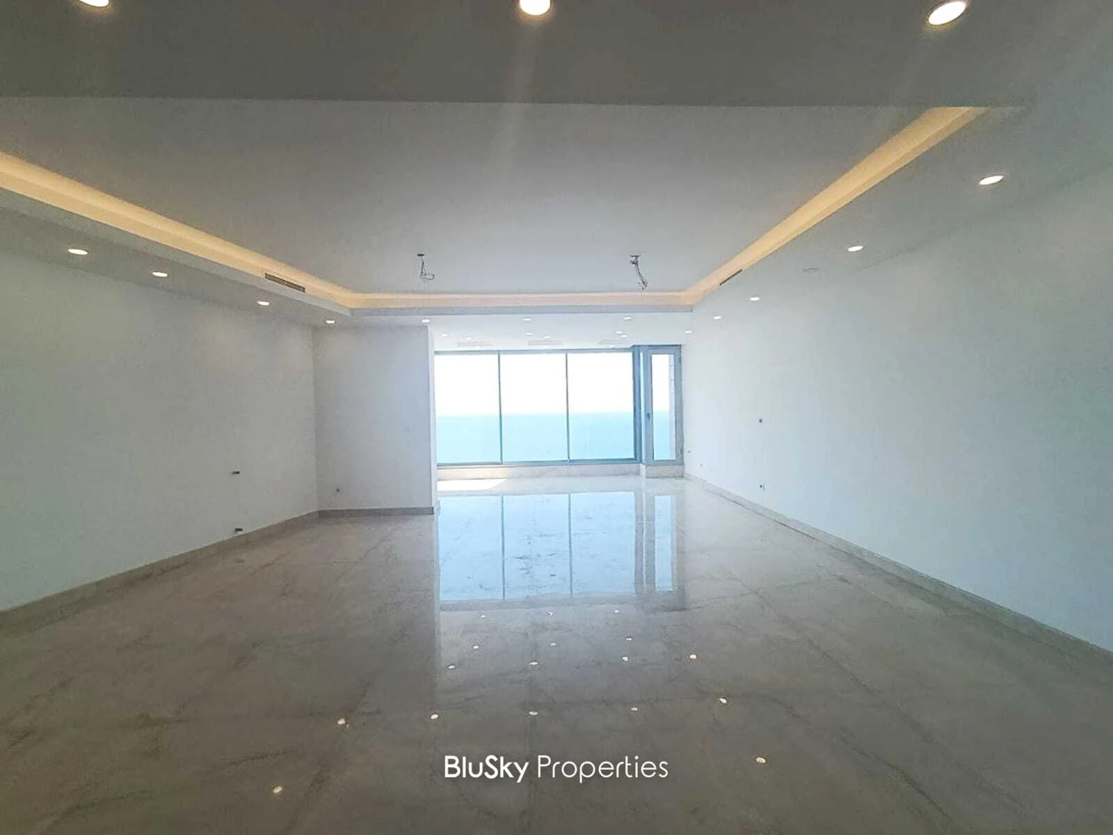 Duplex 420m² Sea View for Sale in Sahel Alma