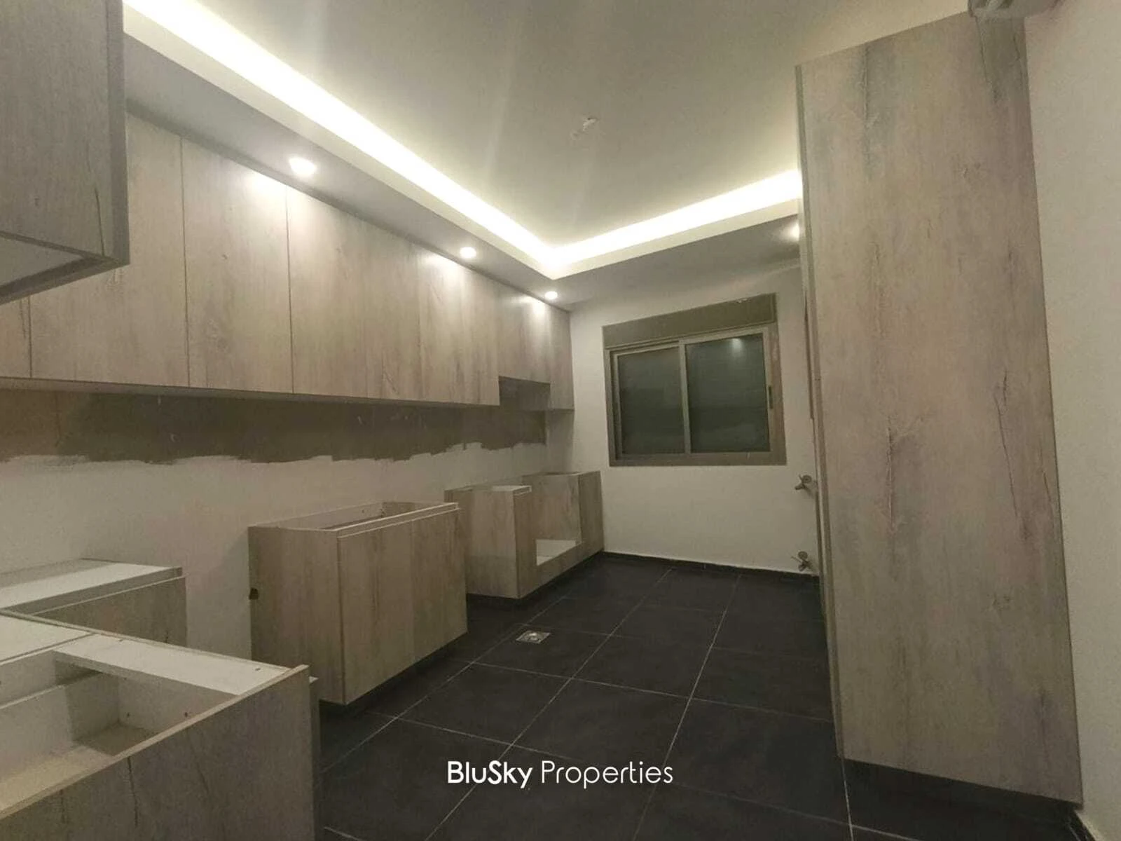 Duplex 420m² Sea View for Sale in Sahel Alma — photo 3